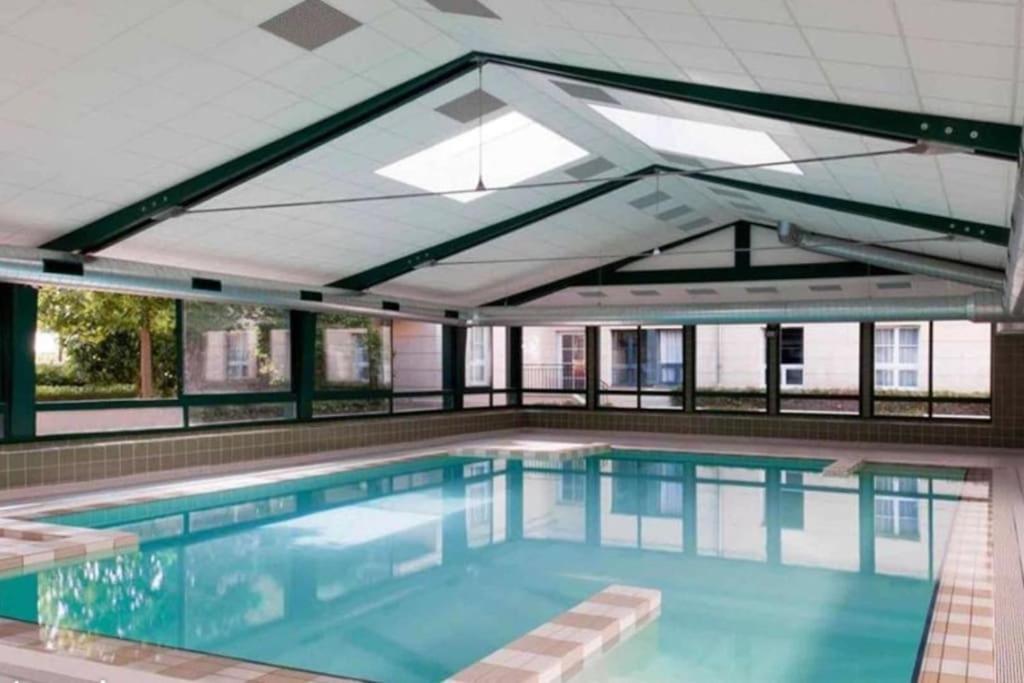 Superbe Appartement A 5 Minutes De Bus De Disneyland Serris Bagian luar foto