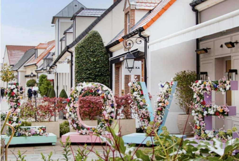 Superbe Appartement A 5 Minutes De Bus De Disneyland Serris Bagian luar foto